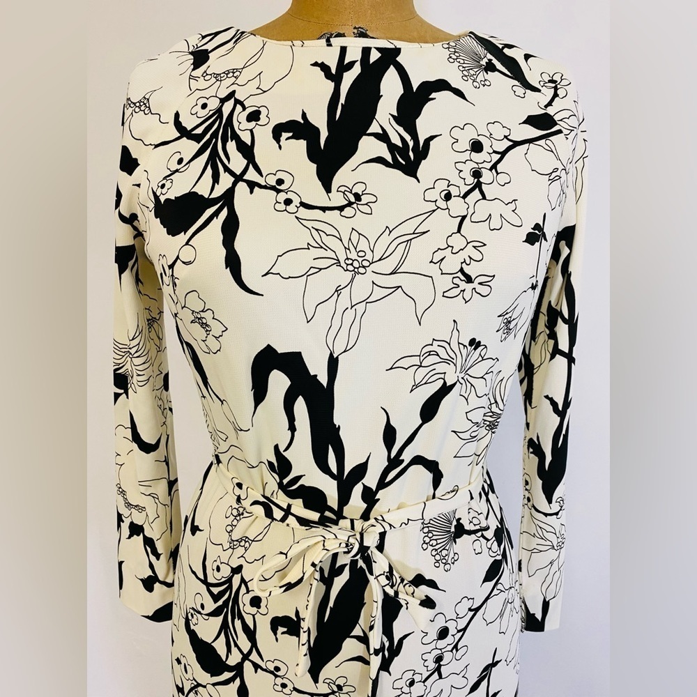 Vintage 1970s Dress, Loomtogs Brand Long Sleeve Dress with Black & White Floral - Picture 11 of 12
